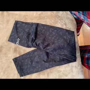 Echt animal print scrunch booty leggings